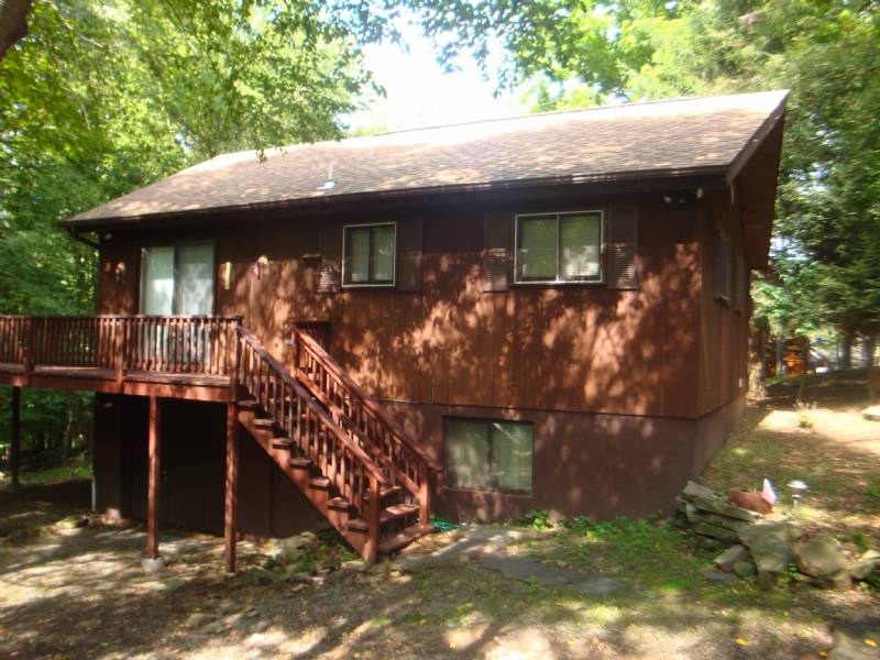 Lake Ariel vacation rentals