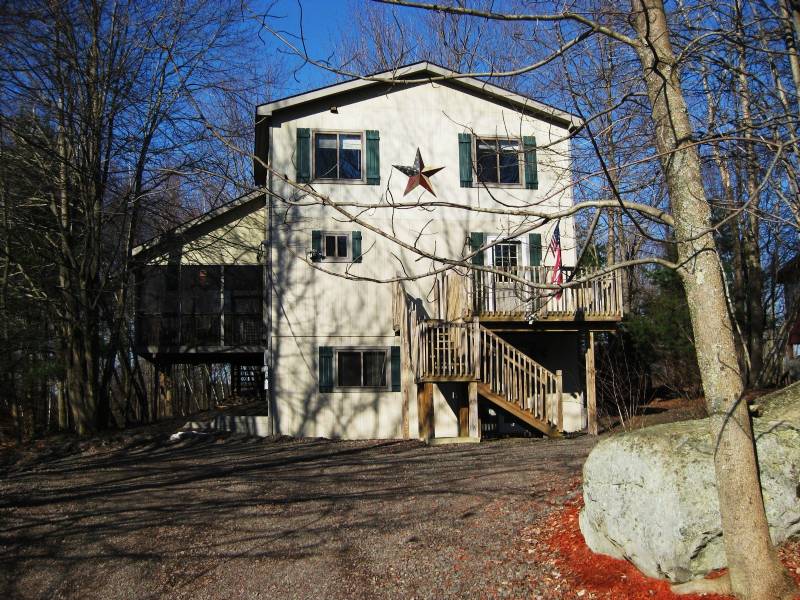 Lake Ariel vacation rentals