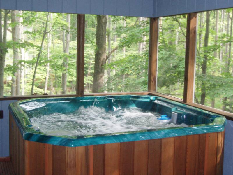 Poconos Hot Tub/Pool Table/Bar - Large Home #354
